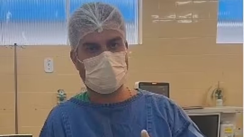 Brezilya'da kola bağımlısı adamın mesanesinden 35 böbrek taşı çıktı