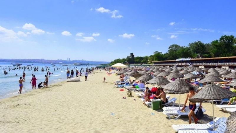 Metrobüse binen soluğu bu plajlarda alıyor! İşte, İstanbul’un en temiz plajları