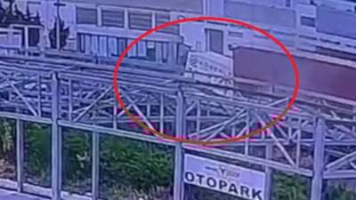Bursa'da park halindeki tıra çarpan kamyonetteki 2 kişi öldü