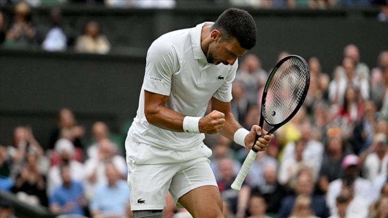 Novak Djokovic, 100'ler kulübüne girdi