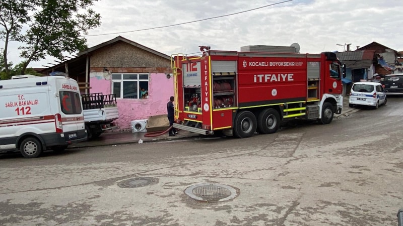 Kocaeli'de ev yangını korkuttu
