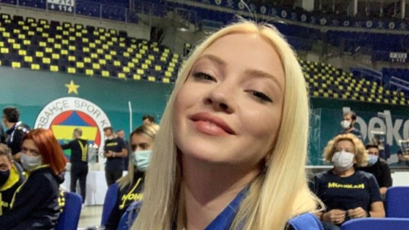 Şarkıcı Ece Seçkin'den Jose Mourinho'ya sert sözler: Tazminatı kafaya koymuş Portekizli manyak...