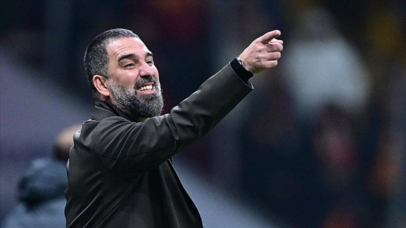 Arda Turan, biyografisinden 'Sadece Galatasaray' yazısını kaldırdı