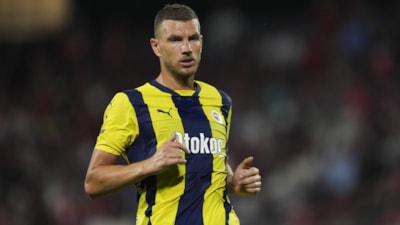 Edin Dzeko, Fenerbahçe'ye veda edecek