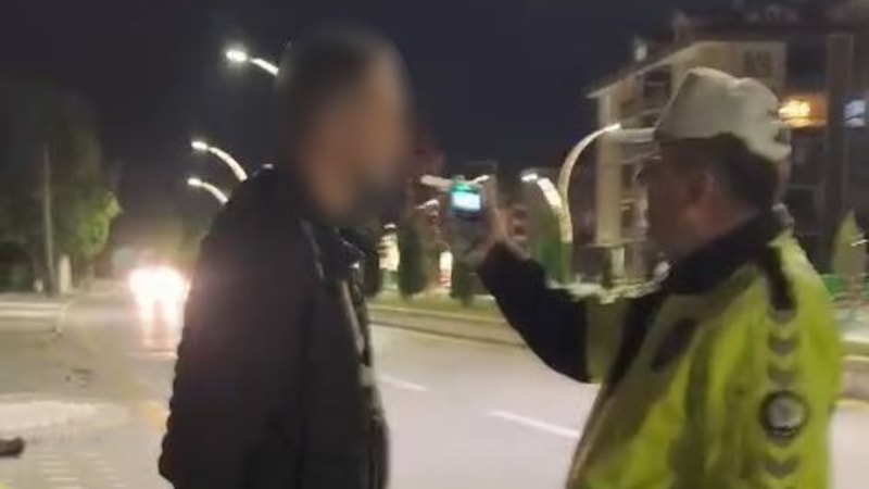 Bolu'da polisten cezaya itiraz eden alkollü sürücüye: Alkollü, eşek bile kullanamazsın