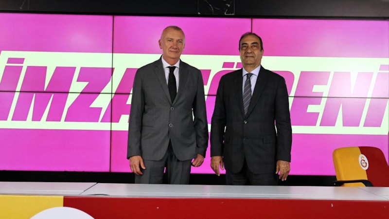 Galatasaray, başantrenör Massimo Barbolini ile sözleşme imzaladı