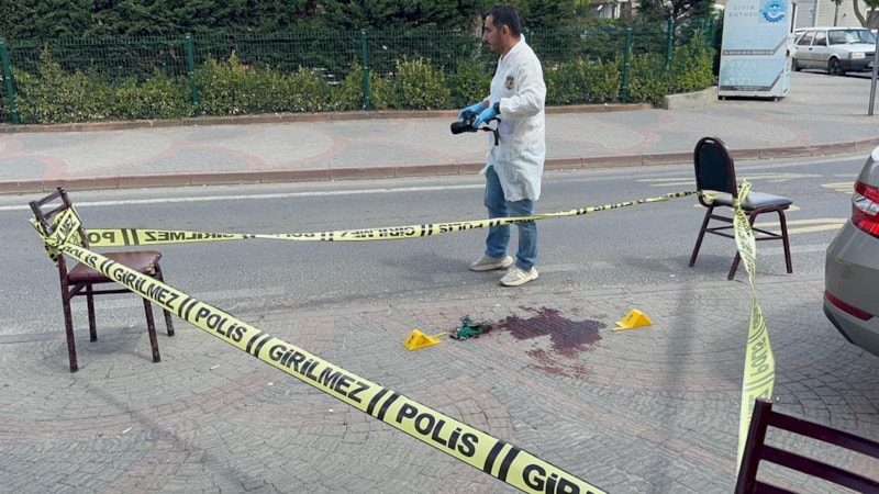 Tekirdağ'da 'camide minibüs' yıkama diye uyaran muhtarı bıçakladı