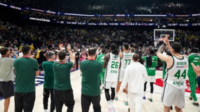 Yunan derbisinde Panathinaikos, Olympiakos'u yıktı