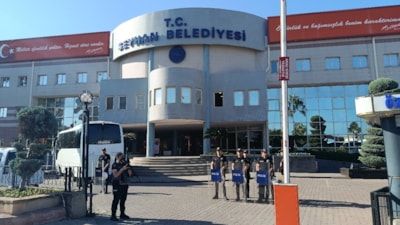 CHP’li Seyhan ve Ceyhan Belediye Başkanları gözaltına alındı