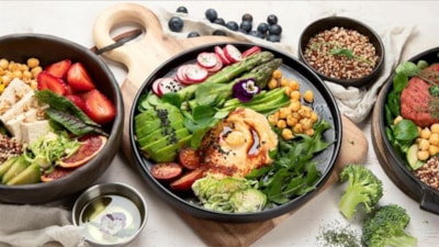 Salata yiyerek vücudunuza mikroplastik sokuyor olabilirsiniz