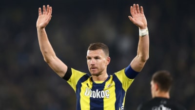 Edin Dzeko, İstanbul'dan ayrıldı