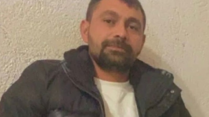 Balıkesir'de sokak ortasında bıçaklandı