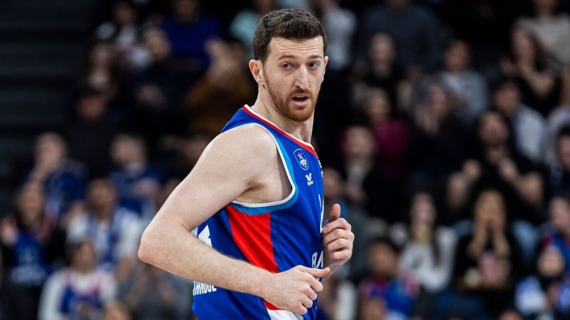 Anadolu Efes, Ercan Osmani'nin sözleşmesini uzattı