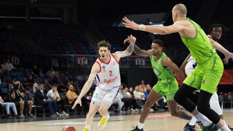 Bahçeşehir Koleji, TOFAŞ'ı yendi