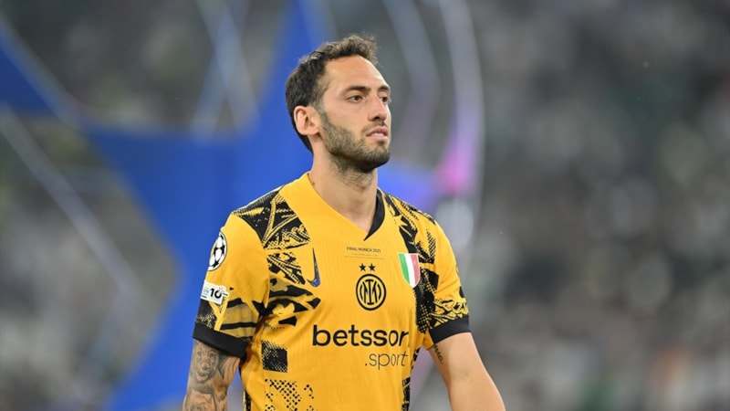 Hakan Çalhanoğlu, tarihe geçti