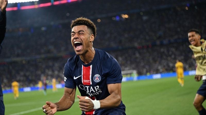 Desire Doue'den tarihe geçen performans!