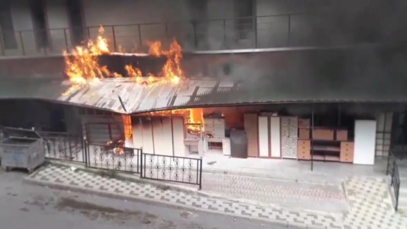 Gümüşhane’de iş merkezinde yangın