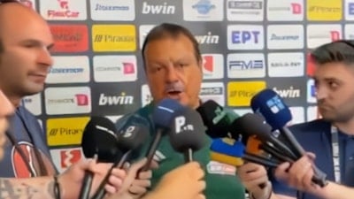 Olympiakos taraftarından küfürlü tezahürat: Ergin Ataman'dan sert tepki