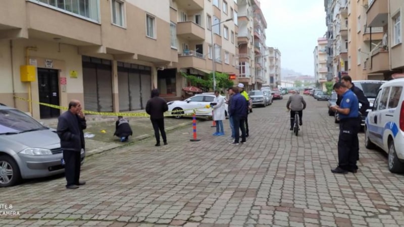 Giresun'da torununu balkondan uğurlamak isterken düşerek can verdi
