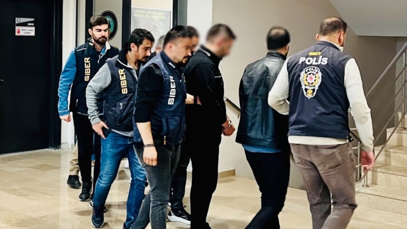 Afyonkarahisar merkezli 8 ilde dolandırıcılara yönelik operasyon