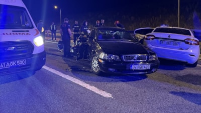 Kocaeli'de zincirleme kaza: 4'ü çocuk 12 yaralı