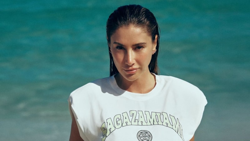 Fenomen Şeyma Subaşı bikini giyip kas şov yaptı! Görenler yorum yazdı