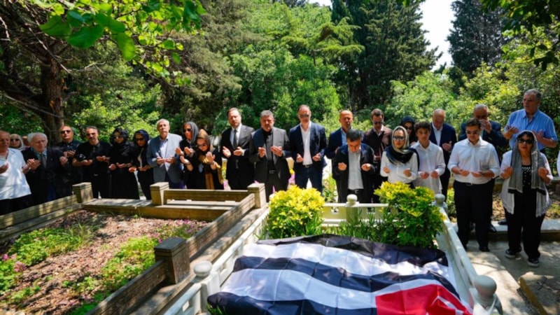 Beşiktaş Kulübü, Mehmet Üstünkaya'yı andı