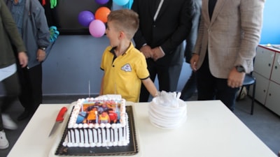 Şehit polis Özgür Barçın'ın oğluna doğum günü sürprizi