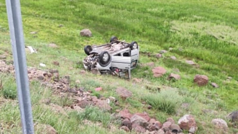 Bingöl'de kamyonla çarpışan aracın sürücüsü öldü