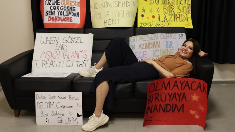 Şarkıcı Göksel estetik iddialarına cevap verdi: 