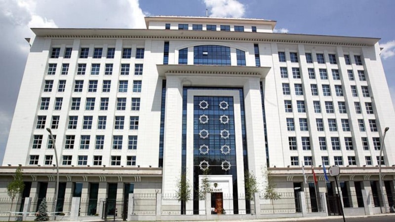 Yeni anayasa komisyonunun ilk toplantısını bugün