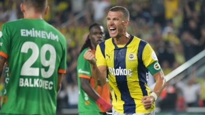 Fenerbahçe'den ayrılmıştı! Real Madrid, Edin Dzeko ile ilgileniyor