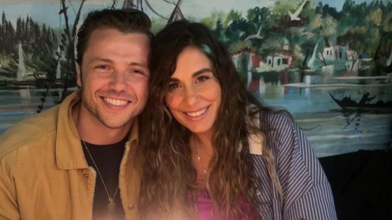 Tolga Sarıtaş'ın eşi Zeynep Mayruk'tan hamilelik pozu geldi