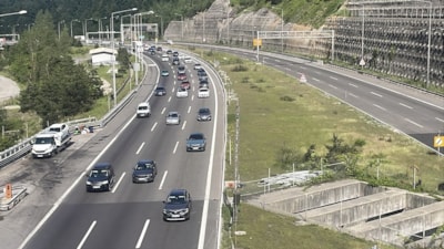 Yollarda bayram tatili hareketliliği başladı