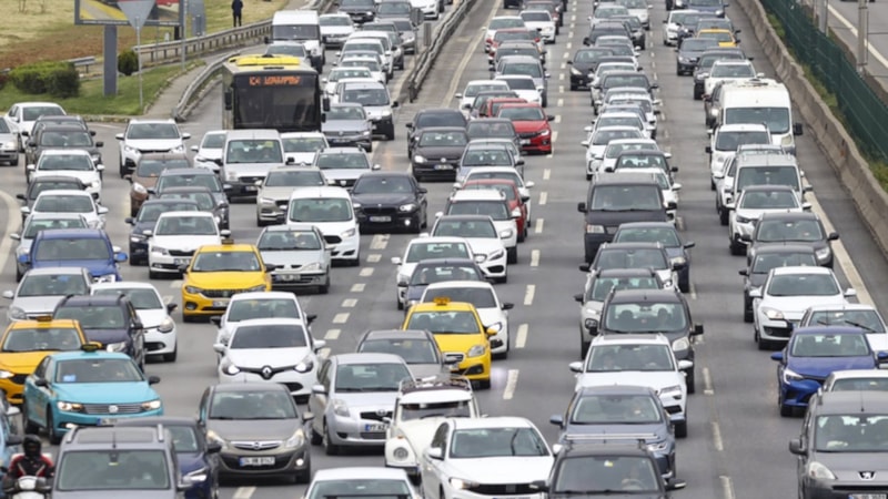 Trafik İzleme Merkezi, bayram trafiğini anbean izliyor