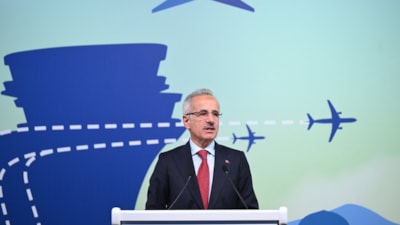 Abdulkadir Uraloğlu: Esenboğa ve Sabiha Gökçen havalimanlarından Şam'a uçak seferleri başlıyor