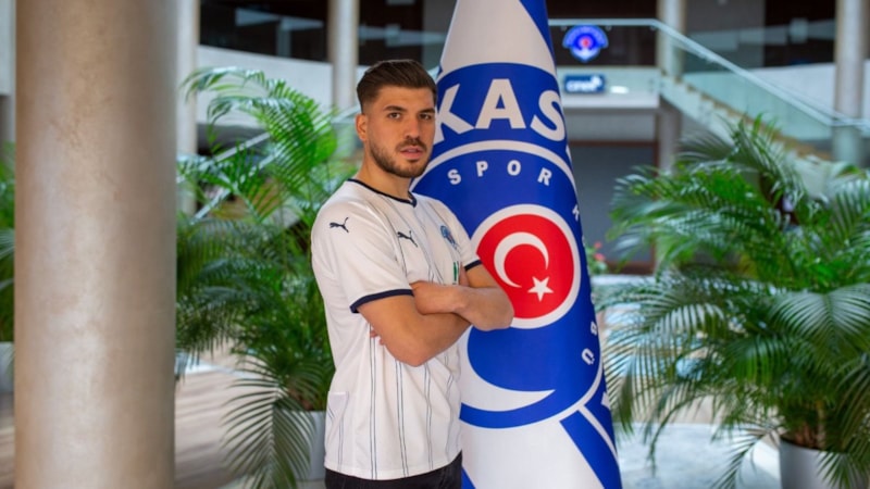 Gökhan Gül’e 5 takım talip!