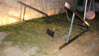 Amasya'da salıncaktan düşen 4 yaşındaki çocuk can verdi