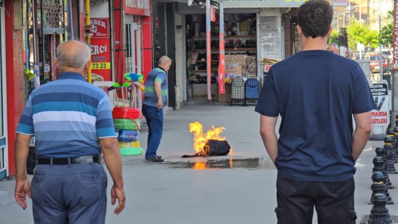 Karabük'te esnafın yaktığı piknik tüpü alev aldı
