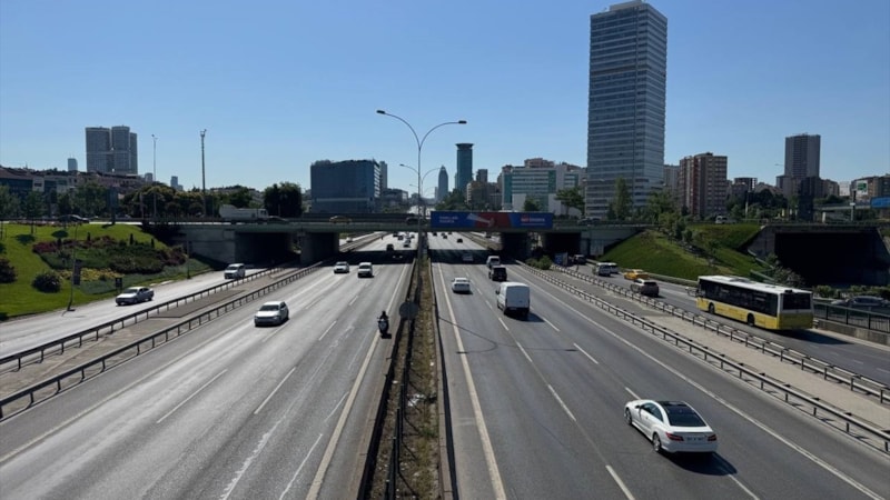 İstanbul'da bayram arifesi sabahı yollar sakin