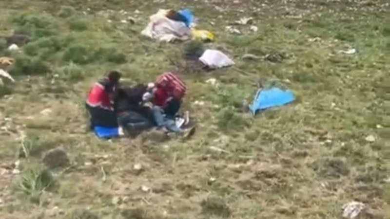 Van'da dağda bayılan çoban, helikopterle kurtarıldı