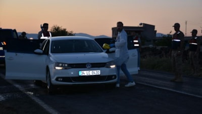 Şanlıurfa'da otomobile uzun namlulu silahla saldırı: 1 ölü
