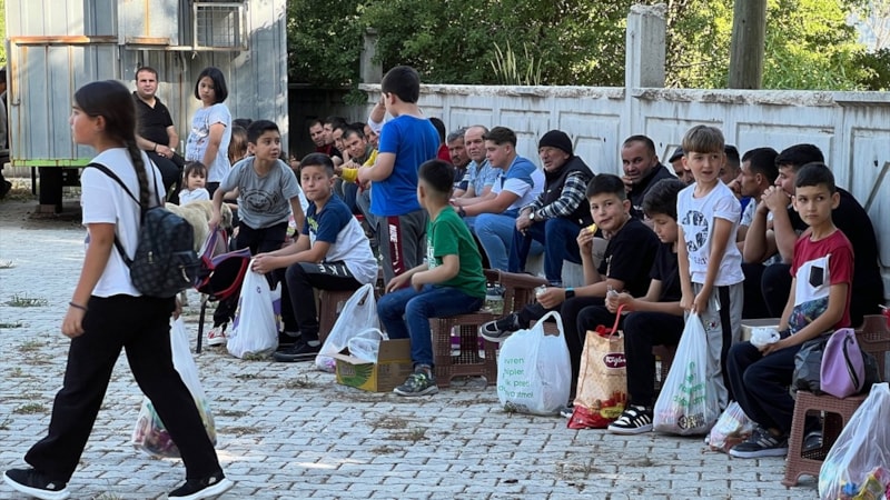 Antalya'nın Kaş ilçesinde asırlık 'şeker dağıtma' geleneği