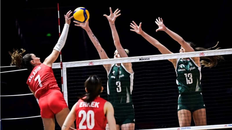 Filenin Sultanları'ndan bir zafer daha: Polonya'yı 3-2 mağlup ettik