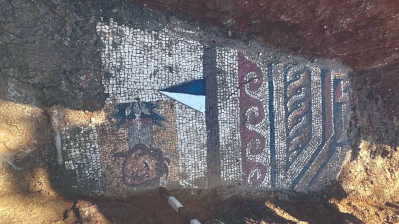 Kahramanmaraş'ta altyapı çalışmasında 1500 yıllık mozaik bulundu