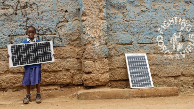 Dünya nüfusunun beşte birini barındıran Afrika'ya temiz enerji yatırımlarında küçük pay