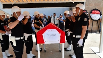 Kayseri'de kurban keserken kalp krizi geçiren polis memuru yaşamını yitirdi