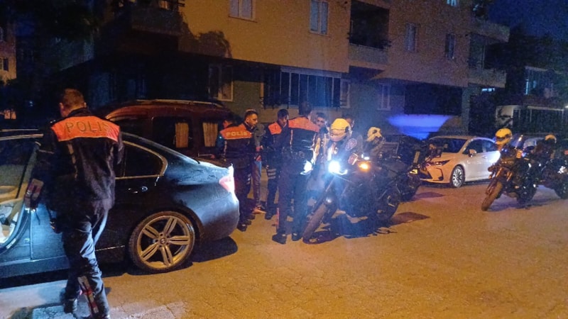 Çorum'da silahlı kavga: 1'i polis, 2 yaralı