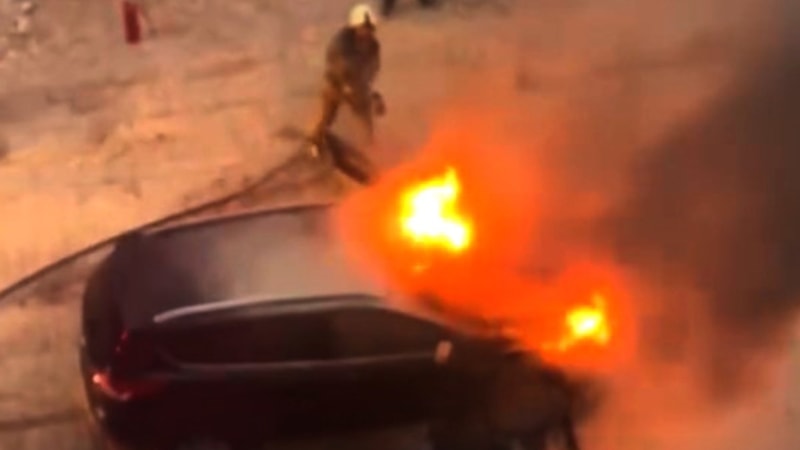 İstanbul'da seyir halindeki cip alev alev yandı