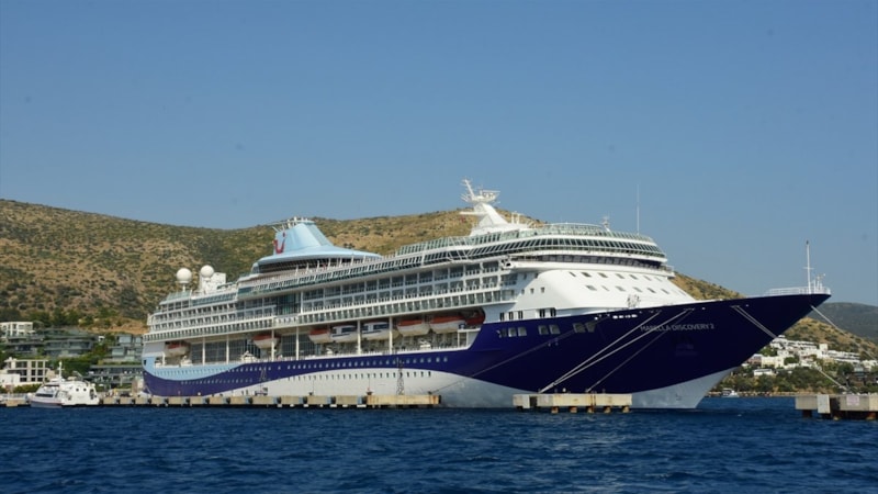 'Marella Discovery 2' kruvaziyeri 1.708 yolcusuyla Bodrum'a geldi